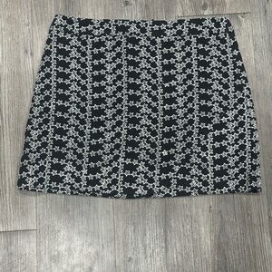 Black and White Star Patterned Women's Skirt Size Medium